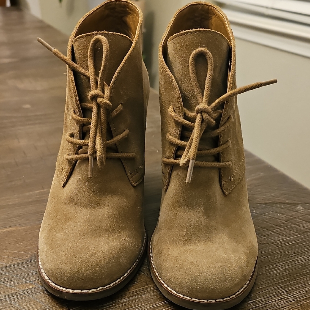 Lucky Brand Tan Suede Ankle Booties with Lace-Up Design